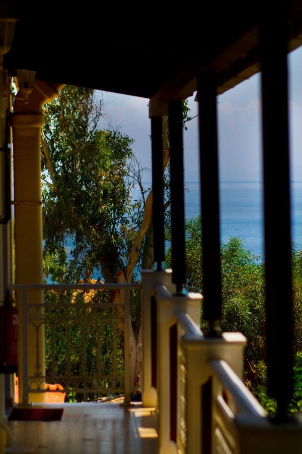 Pyrgaraki And Aparthotel
