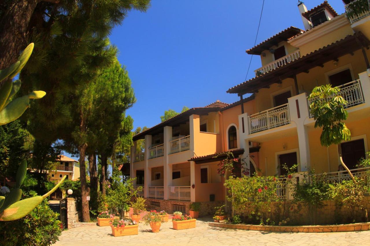 Pyrgaraki And Aparthotel